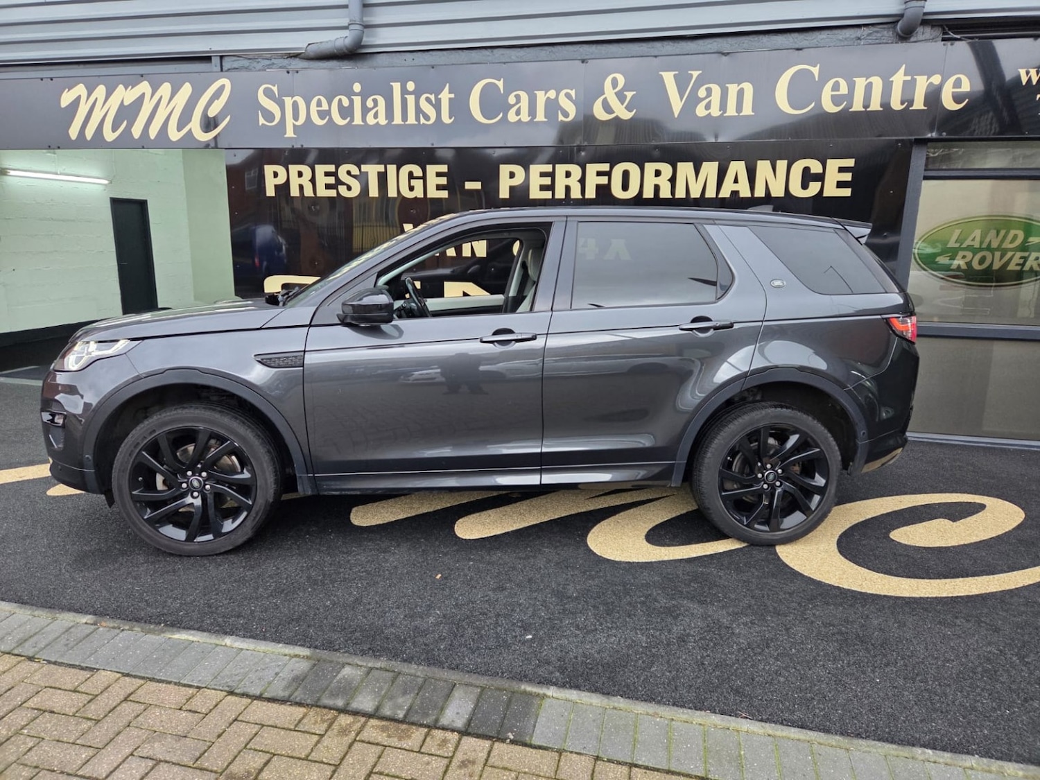 Used Land Rover Discovery Sport 2017 for sale - 77622417: Photo 7