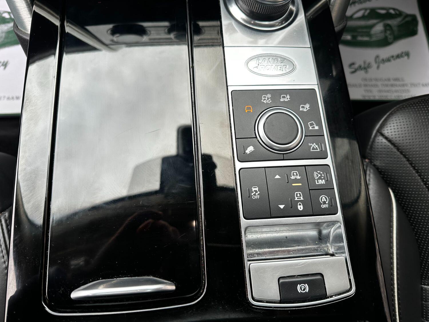 Used Land Rover Discovery 2018 for sale - 76120371: Photo 16