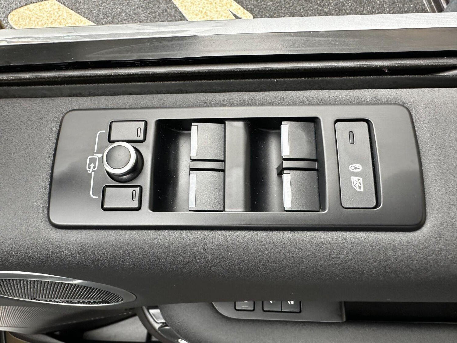 Used Land Rover Discovery 2018 for sale - 76120371: Photo 20