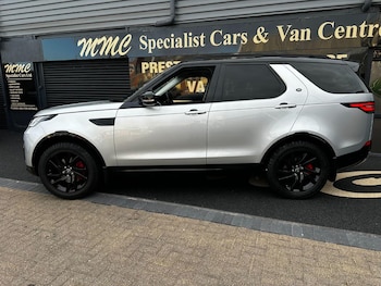 Used Land Rover Discovery 2018 for sale - 76120371: Photo 2