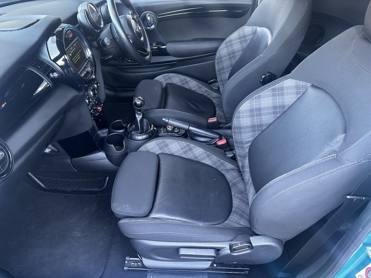 Used MINI Hatch 2017 for sale - 77558527: Photo 4