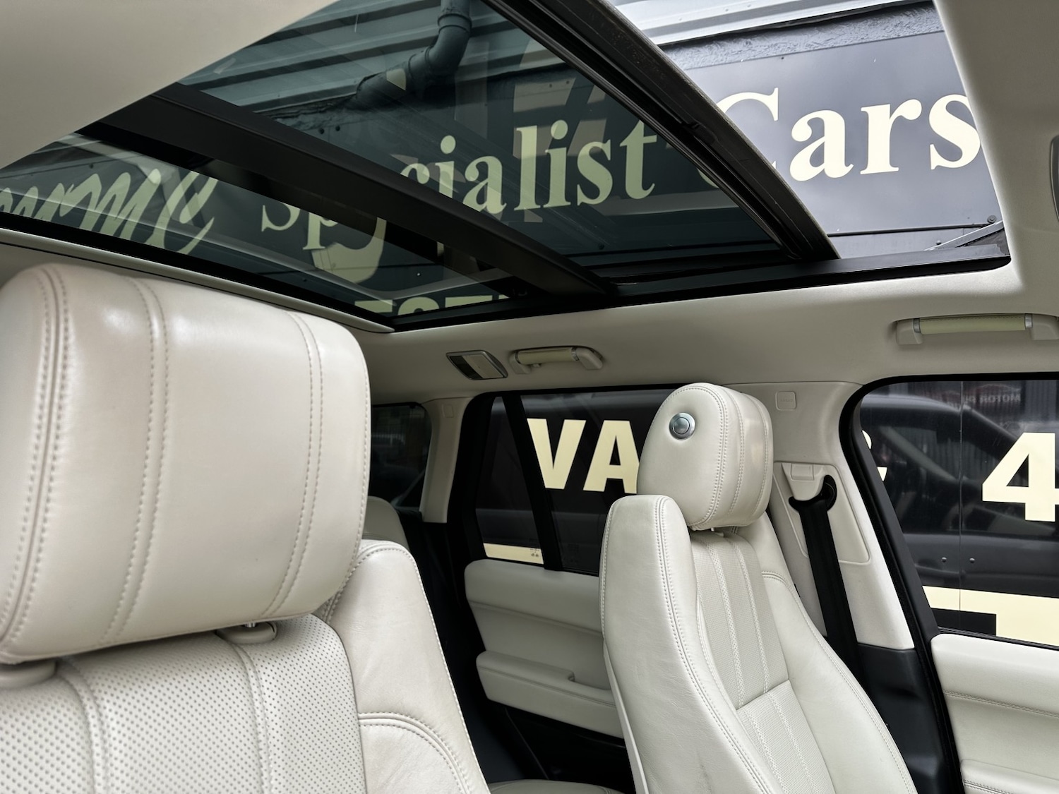 Used Land Rover Range Rover 2015 for sale - 77470237: Photo 11