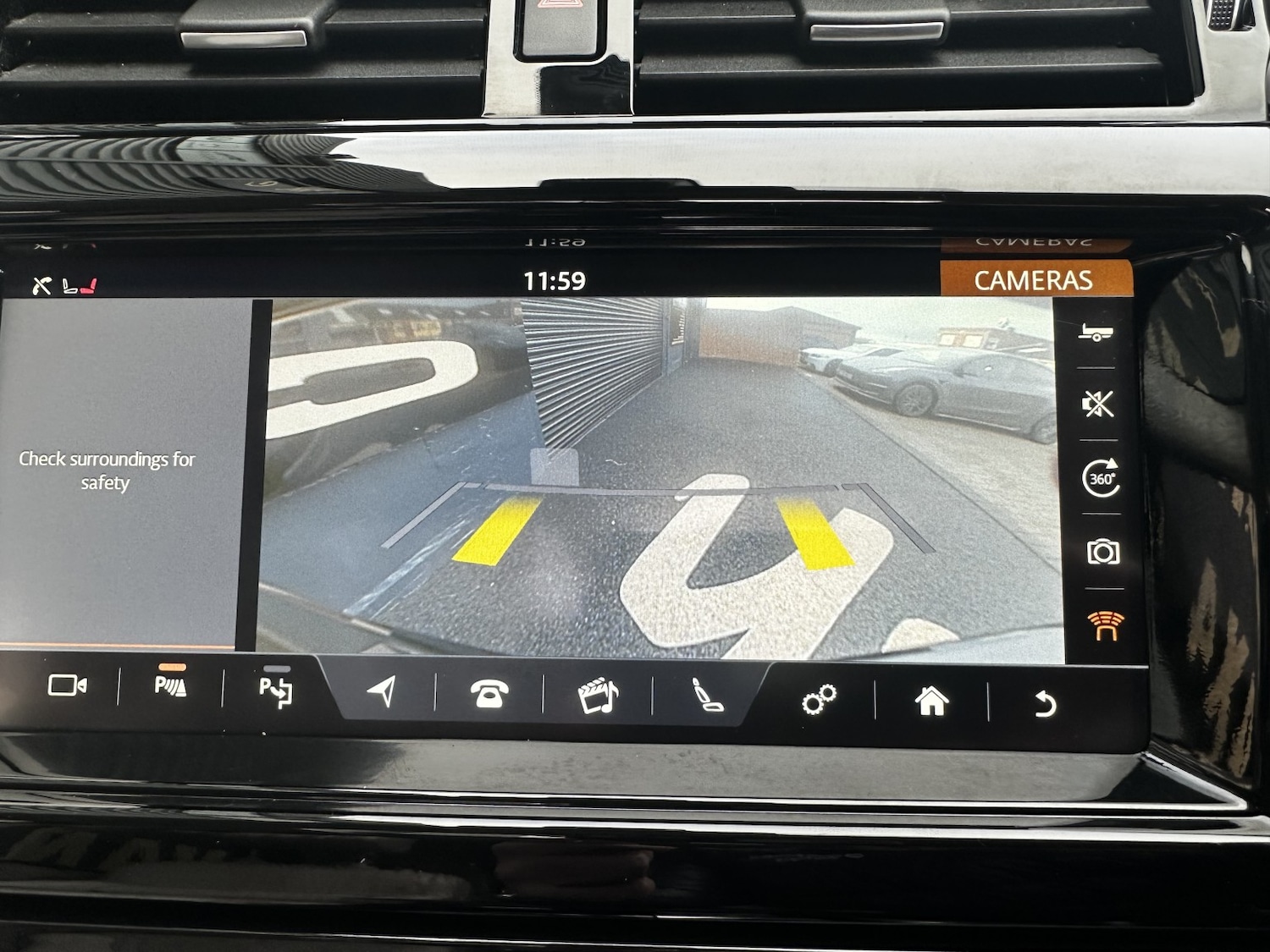 Used Land Rover Discovery 2016 for sale - 76924305: Photo 13