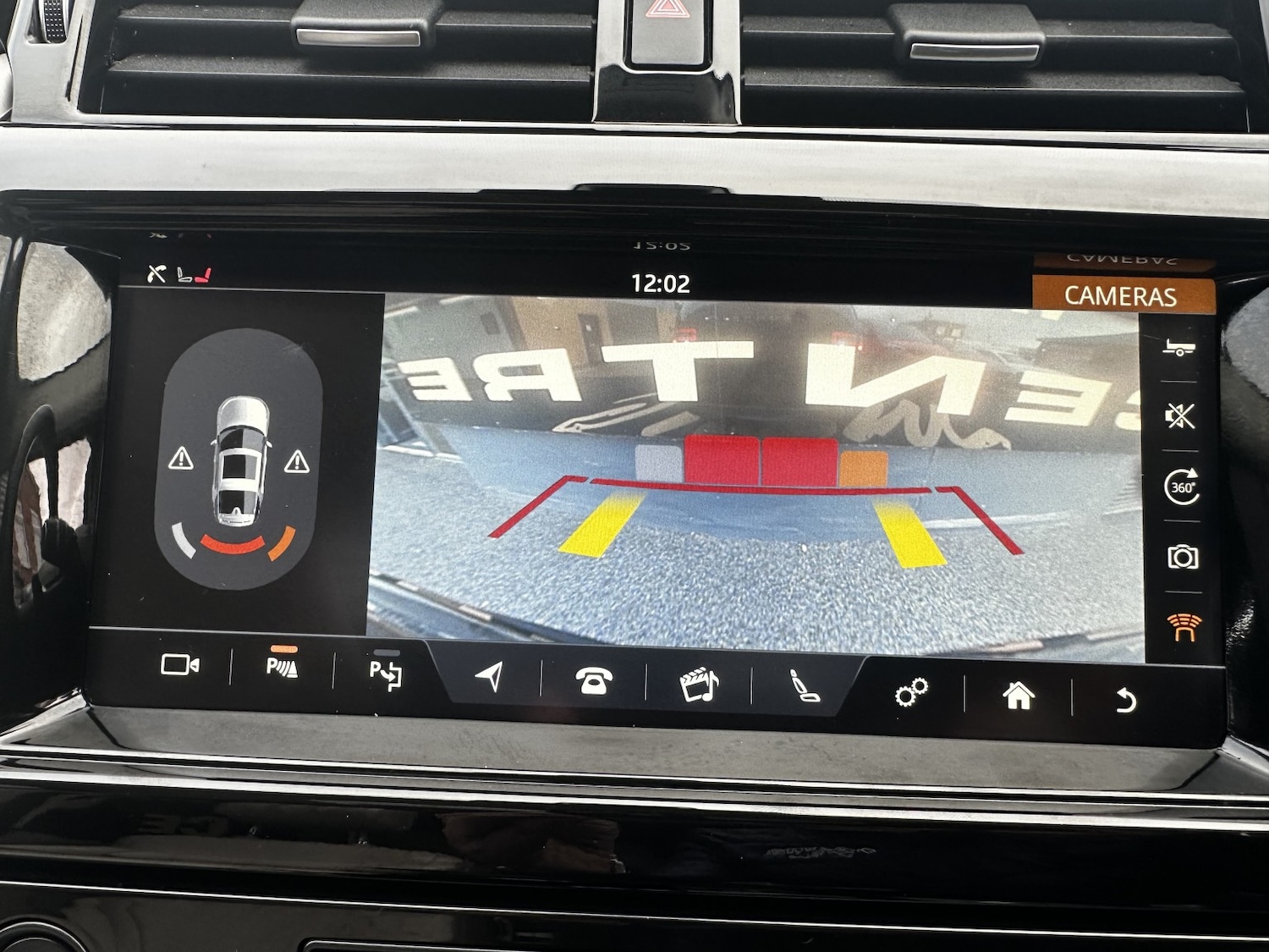 Used Land Rover Discovery 2016 for sale - 76924305: Photo 14