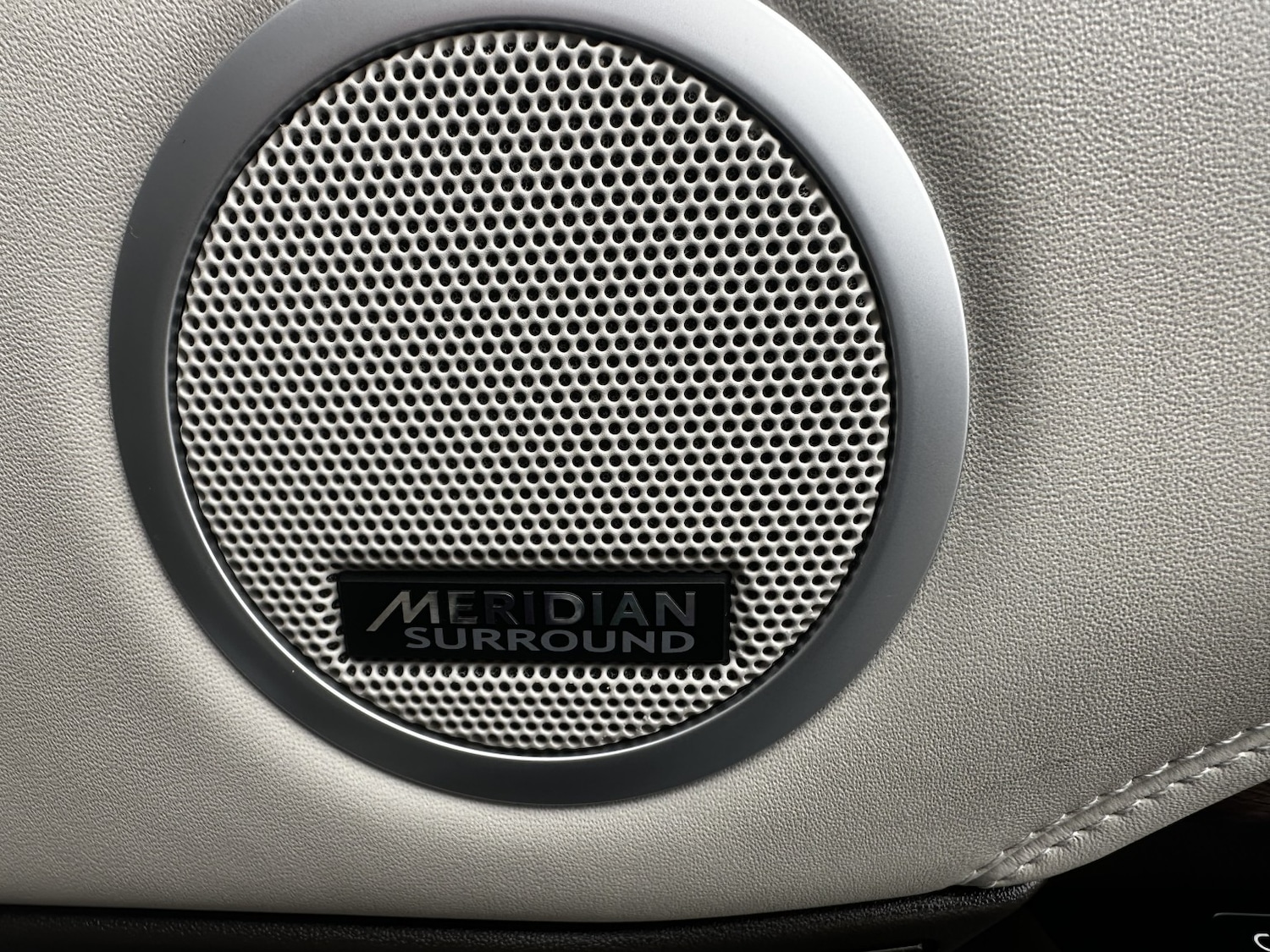 Used Land Rover Discovery 2016 for sale - 76924305: Photo 23