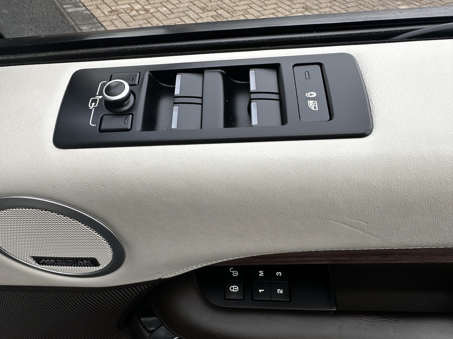 Used Land Rover Discovery 2016 for sale - 76924305: Photo 26