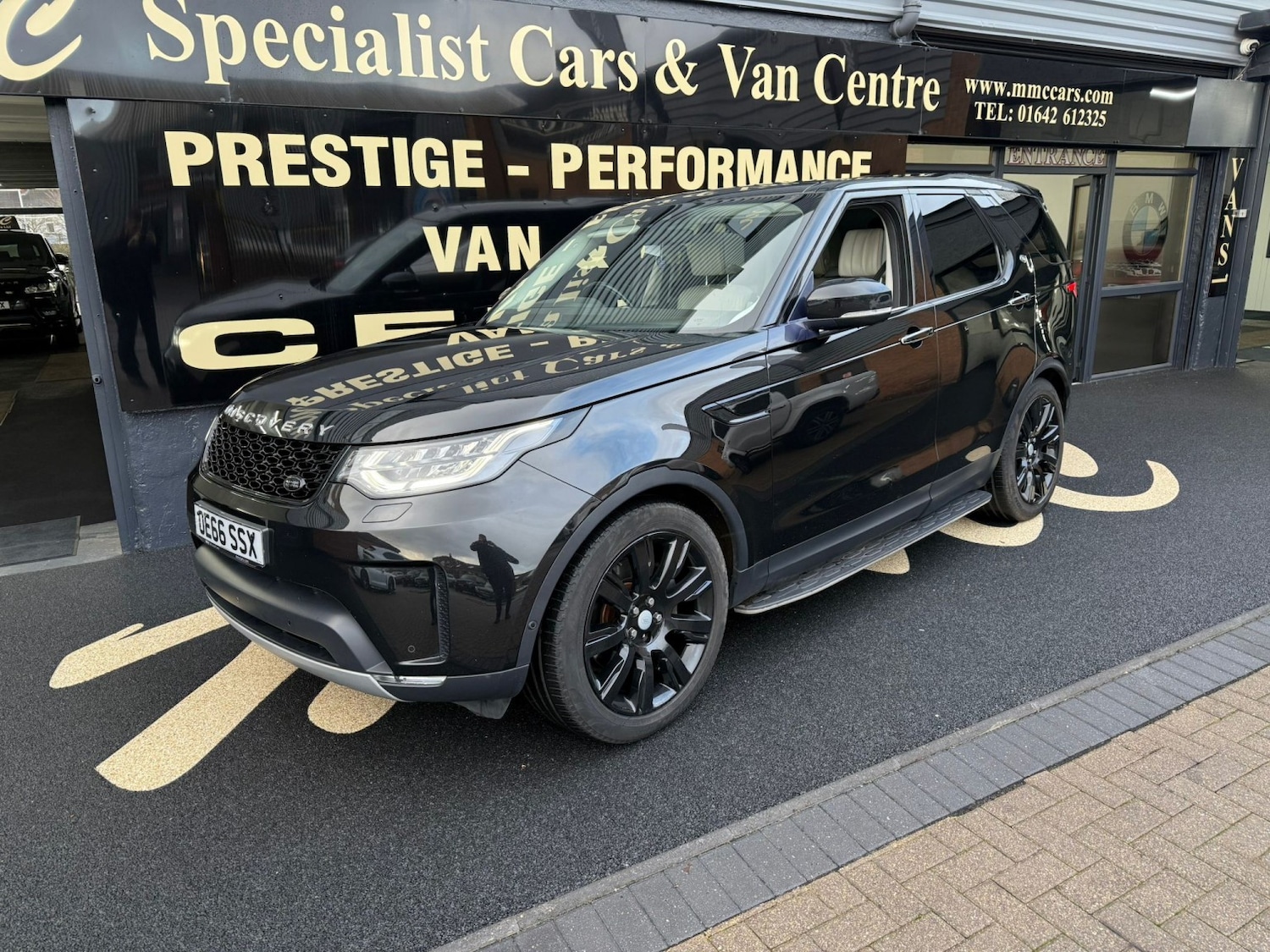 Used Land Rover Discovery 2016 for sale - 76924305: Photo 6
