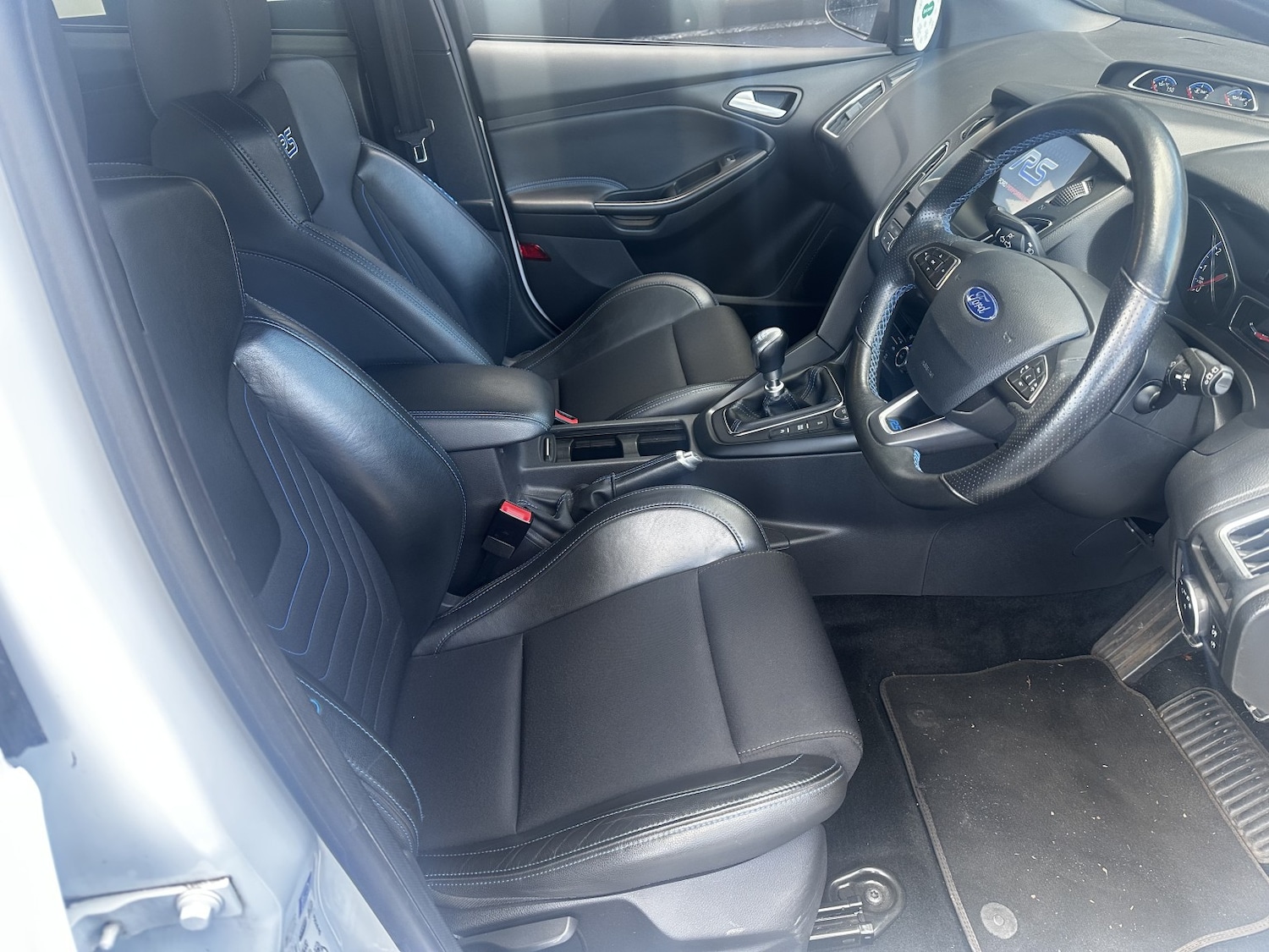 Used Ford Focus 2017 for sale - 76329769: Photo 2