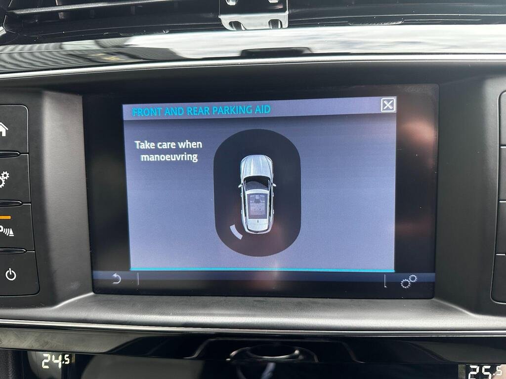 Used Jaguar F-Pace 2016 for sale - 76120179: Photo 12