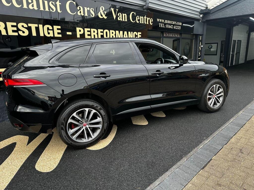 Used Jaguar F-Pace 2016 for sale - 76120179: Photo 3