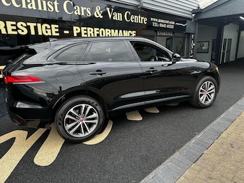 Used Jaguar F-Pace 2016 for sale - 76120179: Photo 3