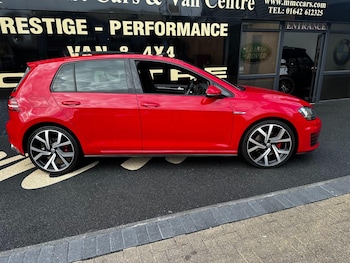 Used Volkswagen Golf 2015 for sale - 76497497: Photo