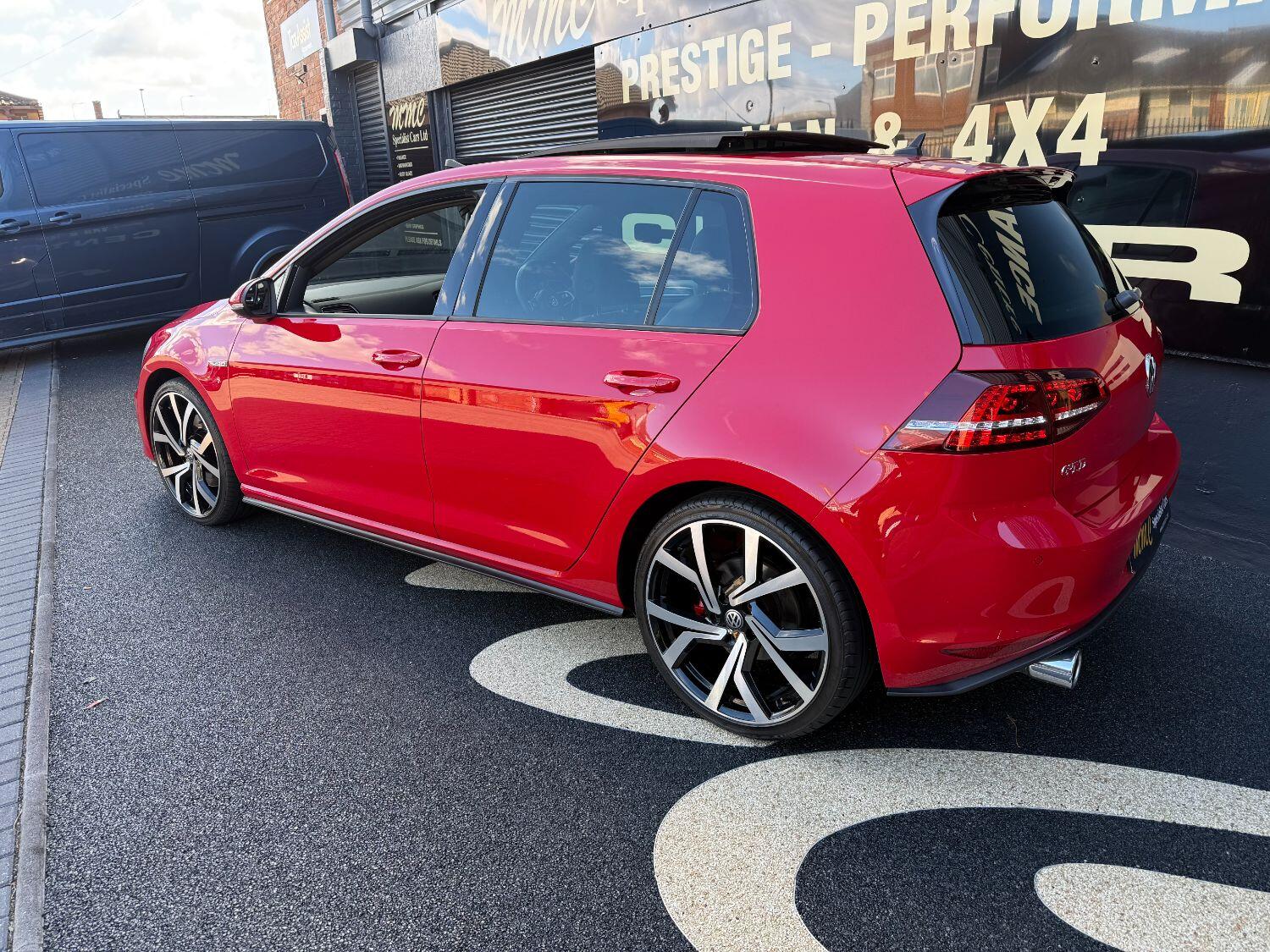 Used Volkswagen Golf 2015 for sale - 76497497: Photo 4