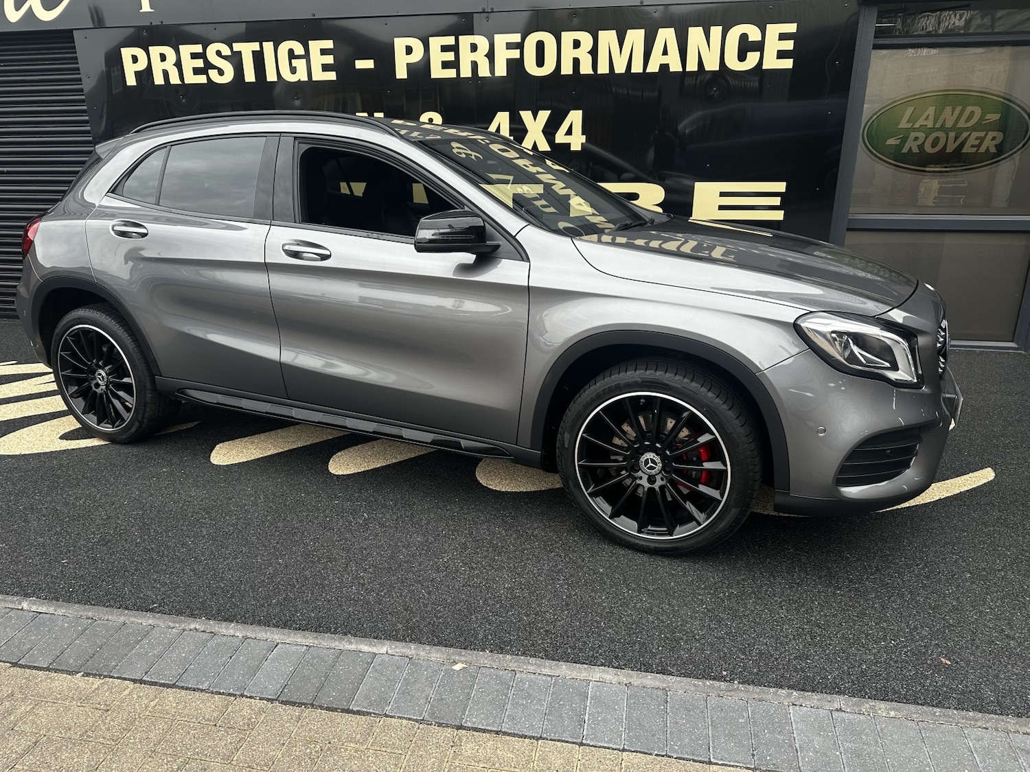 Used Mercedes-Benz GLA 2017 for sale - 76687112: Photo 1