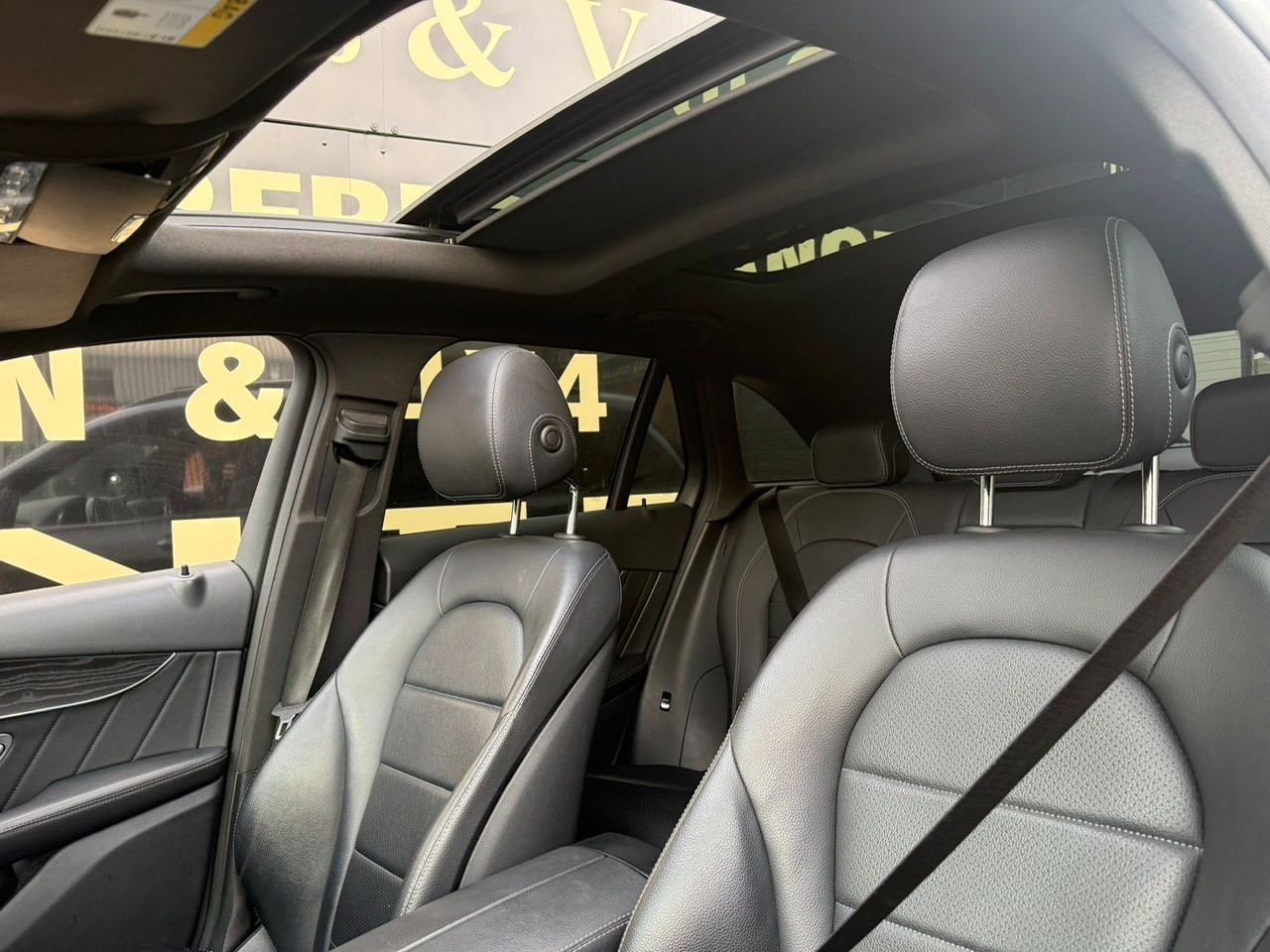 Used Mercedes-Benz GLC 2017 for sale - 77906649: Photo 3