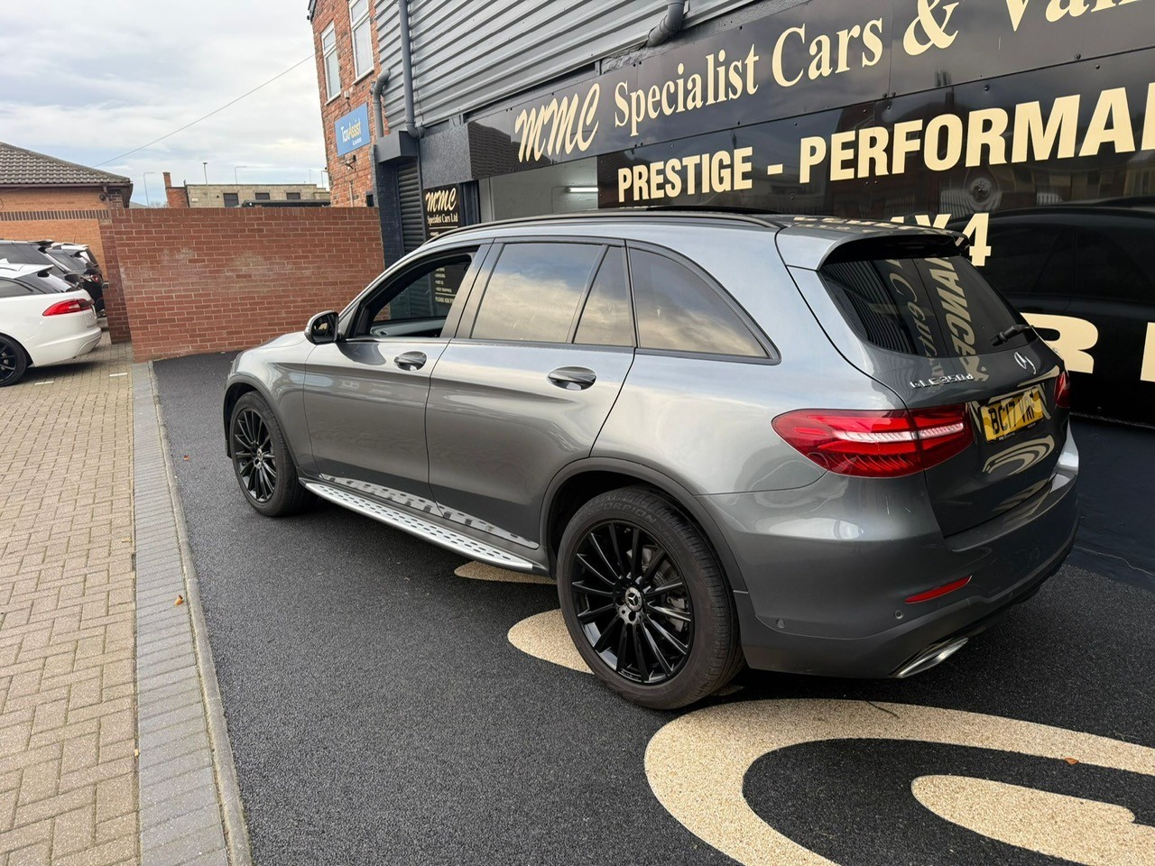 Used Mercedes-Benz GLC 2017 for sale - 77906649: Photo 4