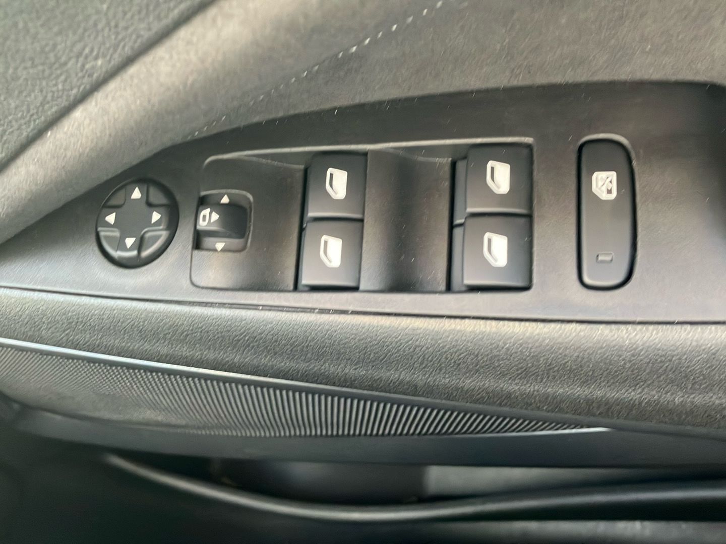 Used Vauxhall Crossland 2024 for sale - 77766215: Photo 29