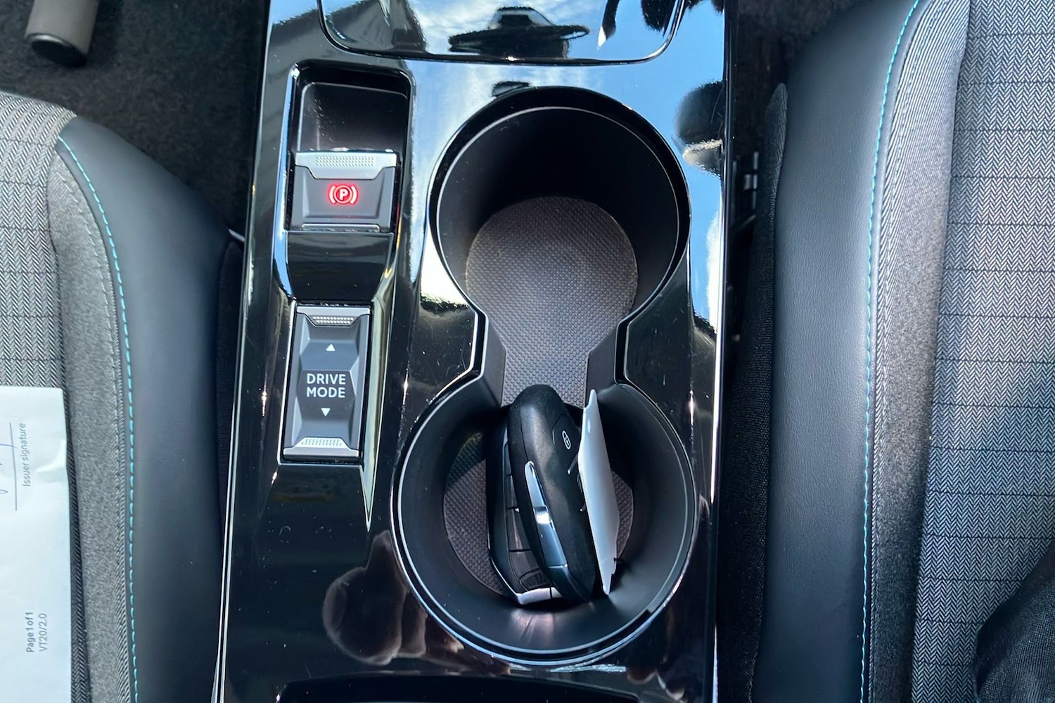 Used Peugeot E-2008 2022 for sale - 78045396: Photo 21