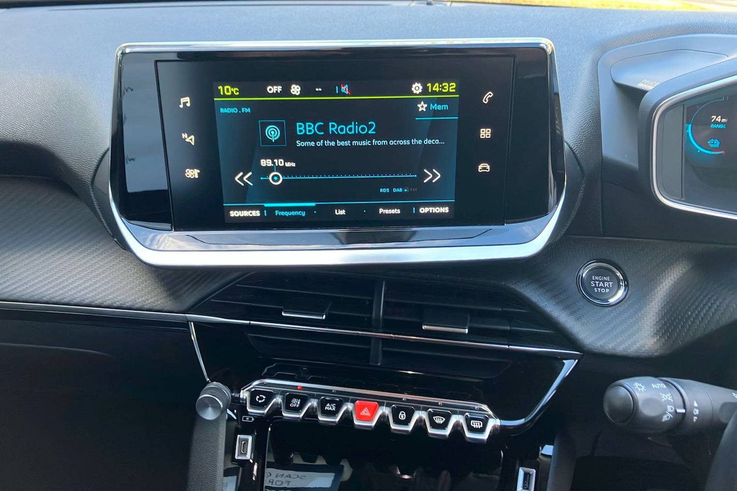 Used Peugeot E-2008 2022 for sale - 78045396: Photo 25