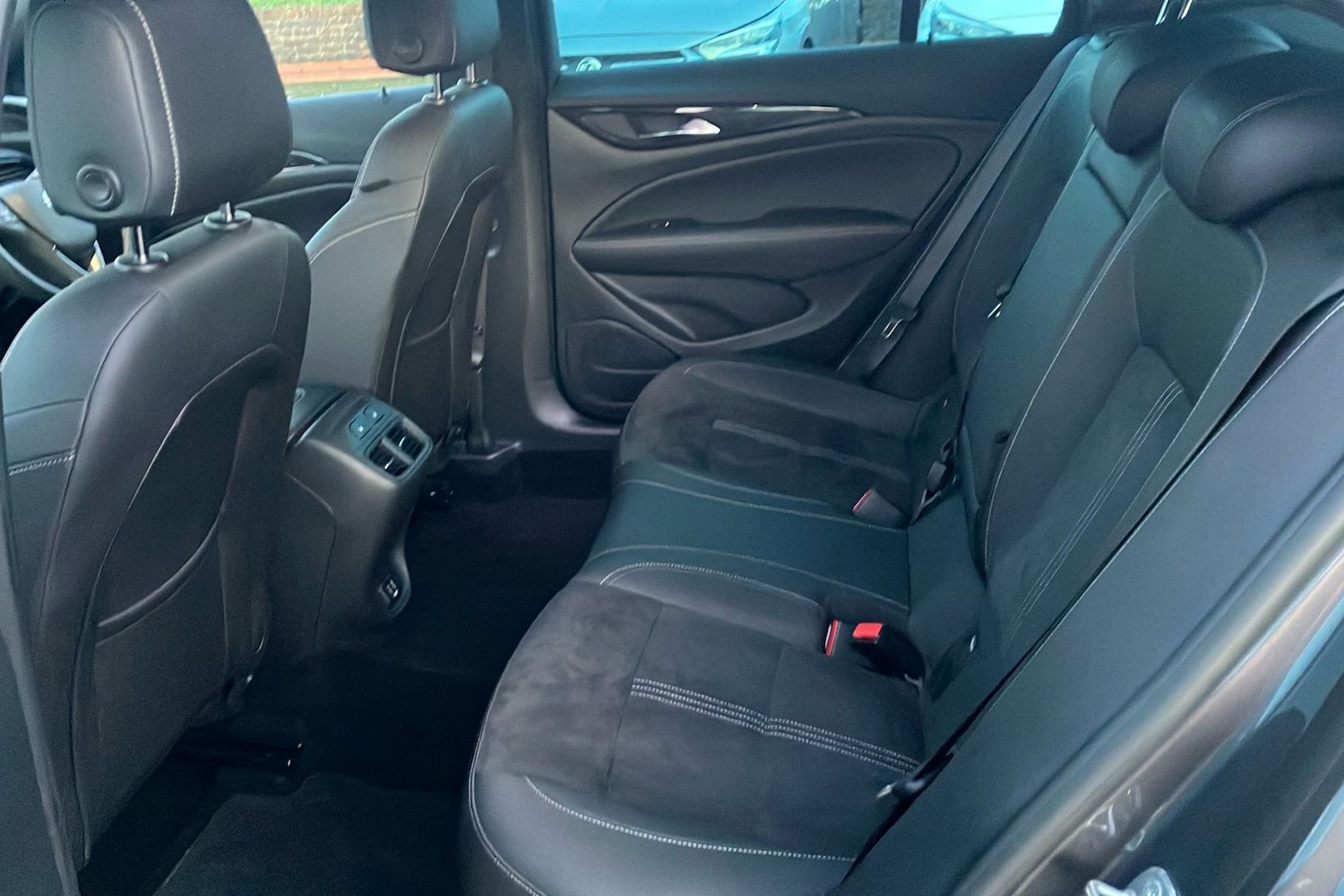 Used Vauxhall Insignia 2022 for sale - 76831300: Photo 5