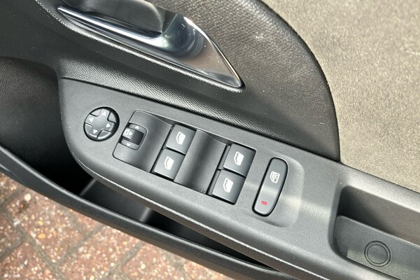 Used Vauxhall Corsa 2025 for sale - 75498906: Photo 18