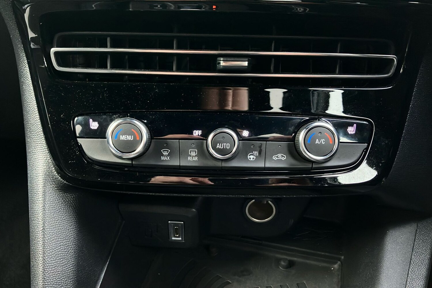 Used Vauxhall Mokka 2025 for sale - 77815249: Photo 15