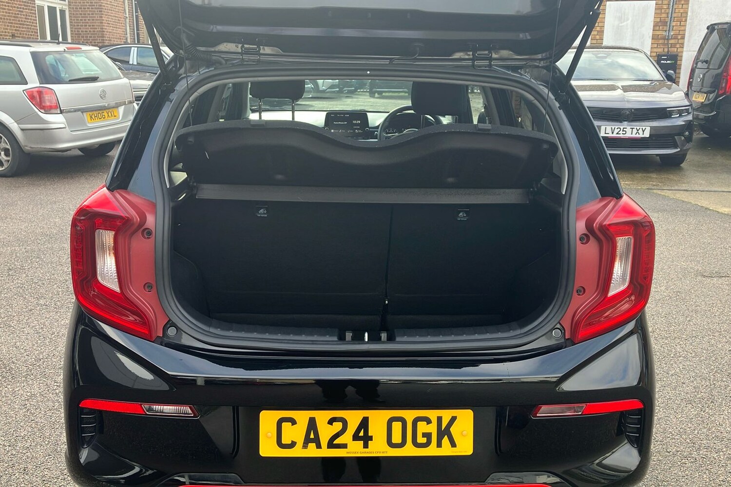 Used Kia Picanto 2024 for sale - 77609710: Photo 35