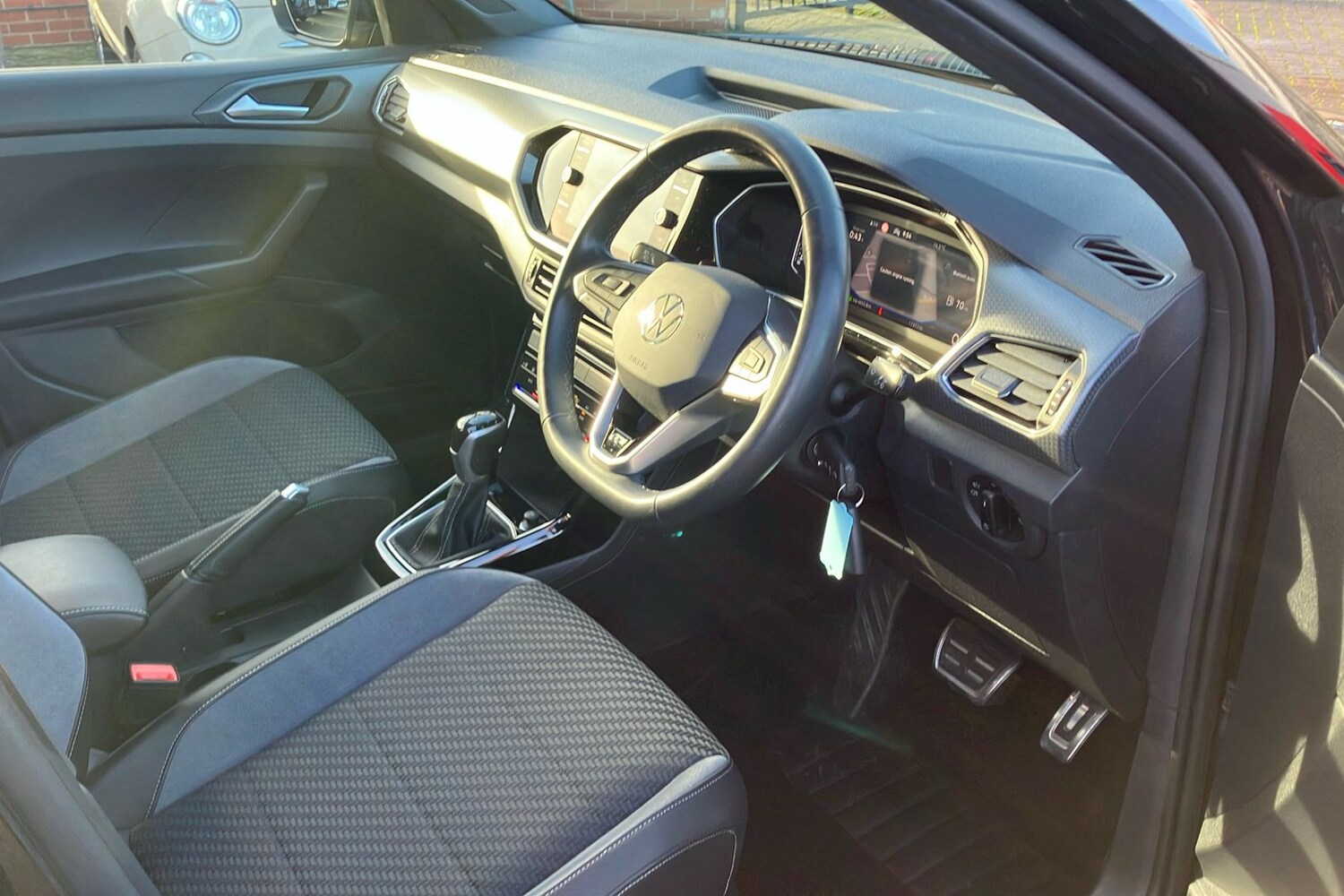 Used Volkswagen T-Cross 2023 for sale - 76554827: Photo 41