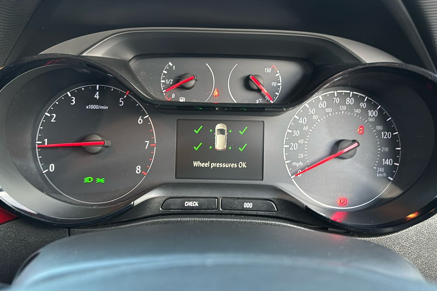 Used Vauxhall Crossland 2021 for sale - 77030575: Photo 24