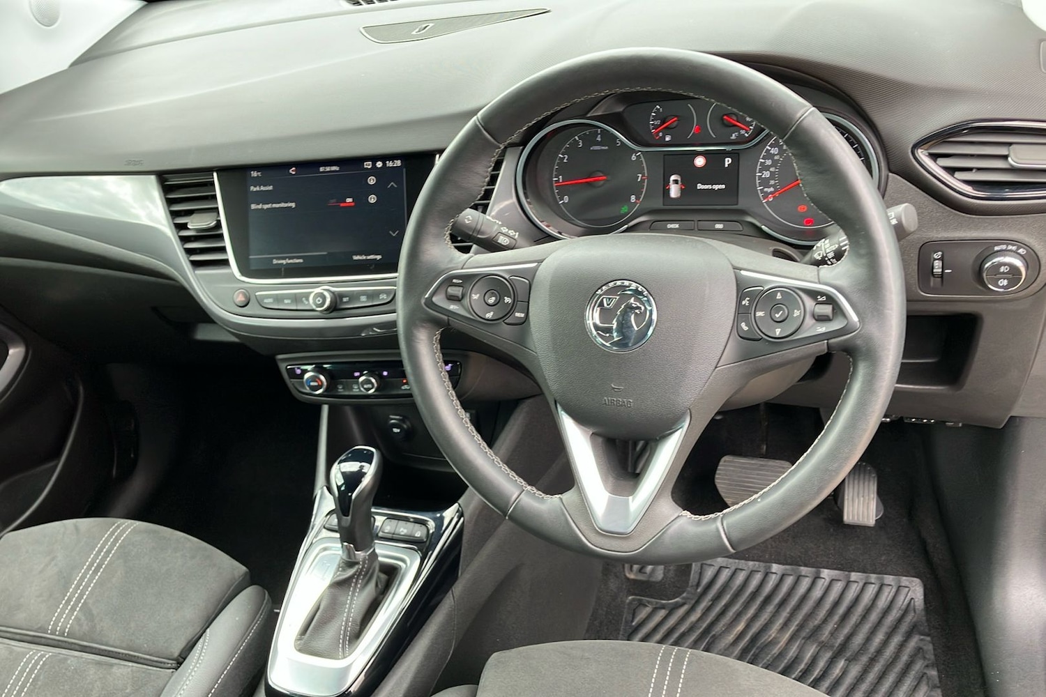 Used Vauxhall Crossland 2024 for sale - 76340935: Photo 13