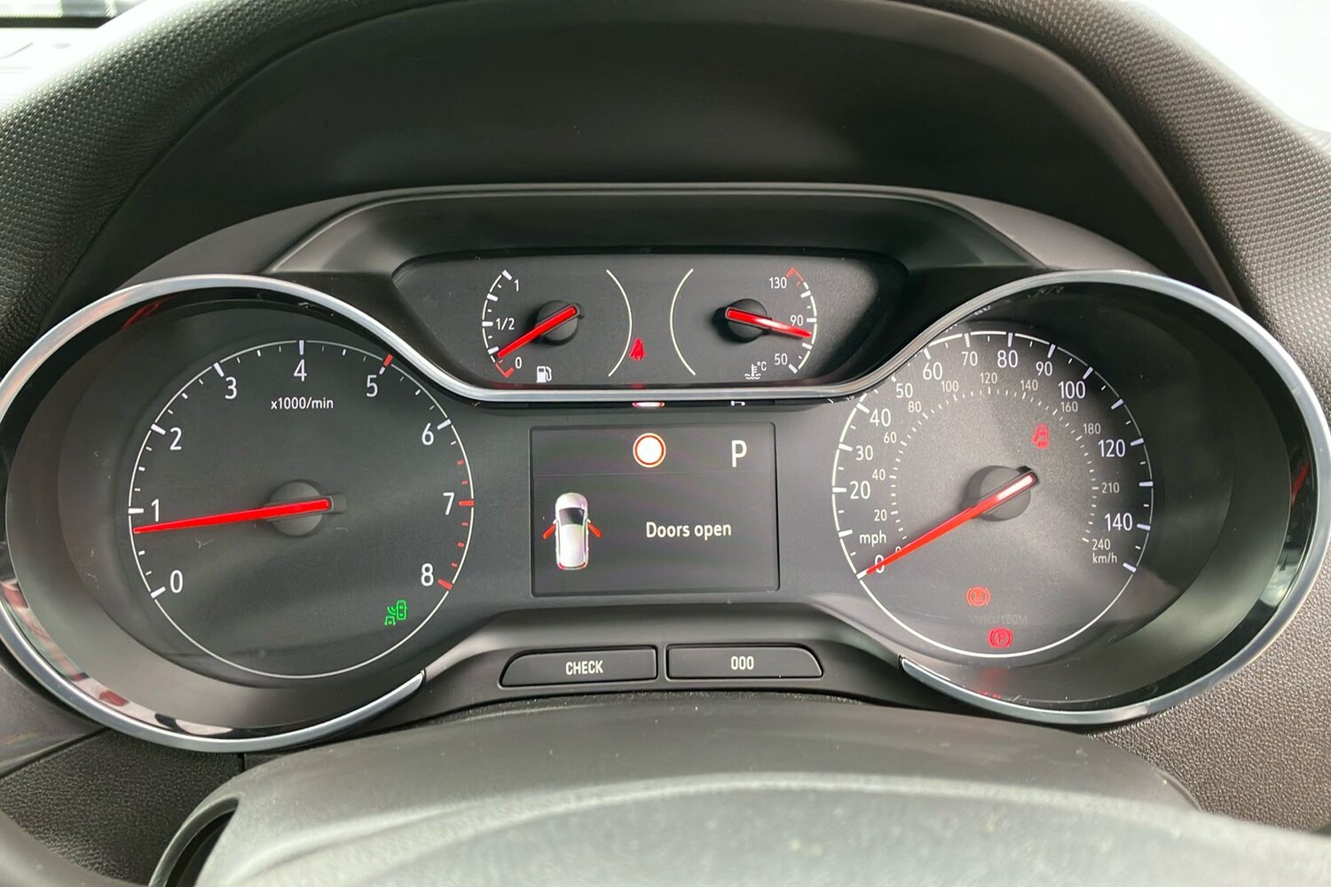 Used Vauxhall Crossland 2024 for sale - 76340935: Photo 34