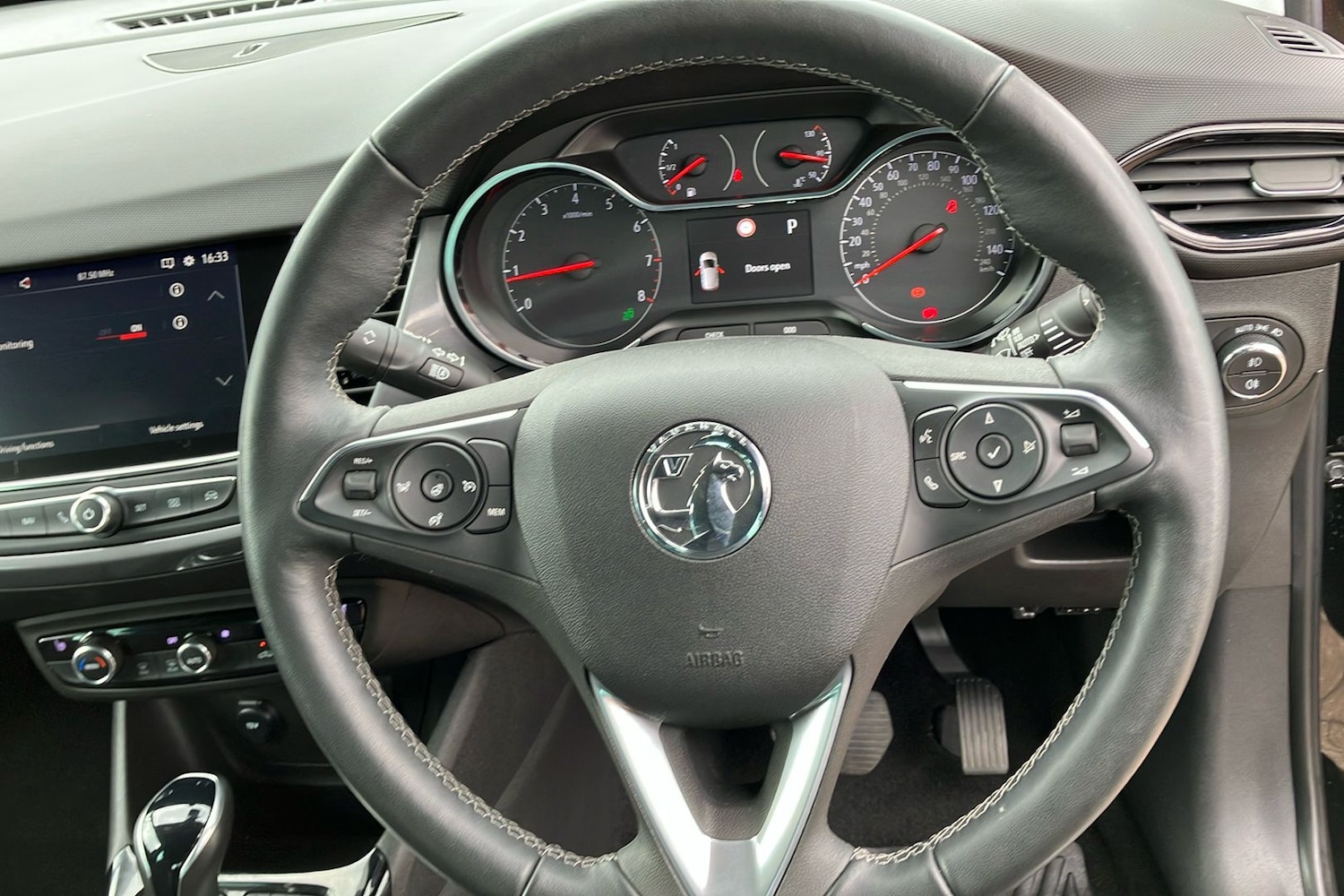 Used Vauxhall Crossland 2024 for sale - 76340935: Photo 37