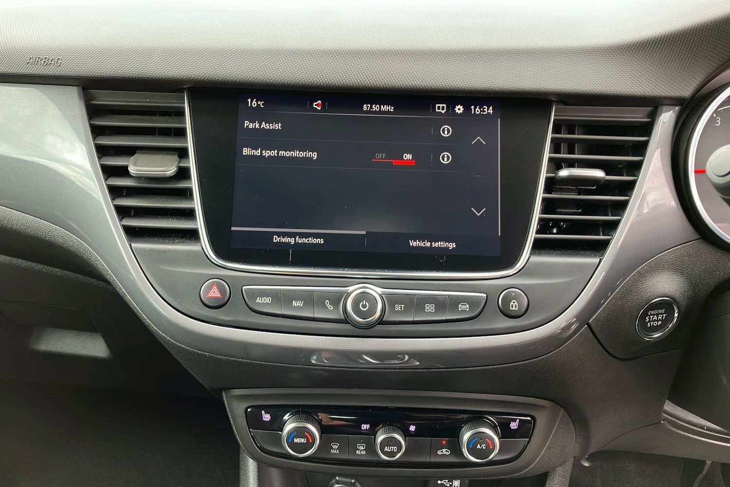 Used Vauxhall Crossland 2024 for sale - 76340935: Photo 39
