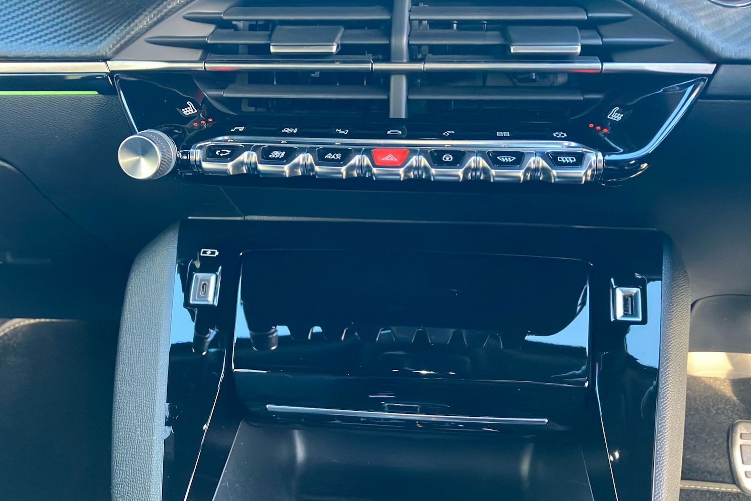 Used Peugeot 2008 2023 for sale - 76932077: Photo 15