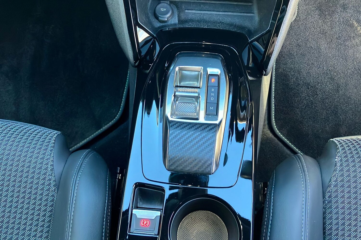 Used Peugeot 2008 2023 for sale - 76932077: Photo 17