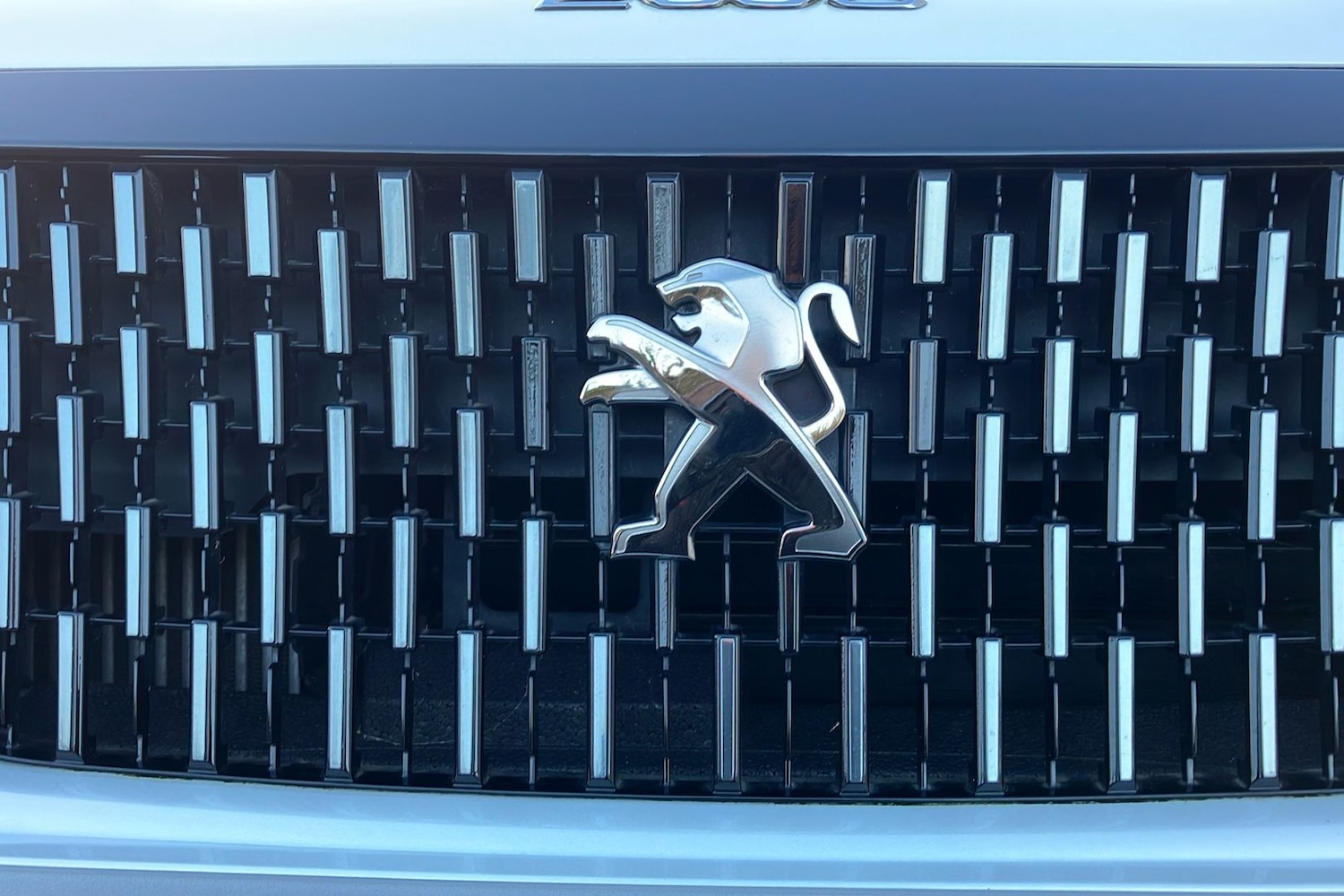 Used Peugeot 2008 2023 for sale - 76932077: Photo 23