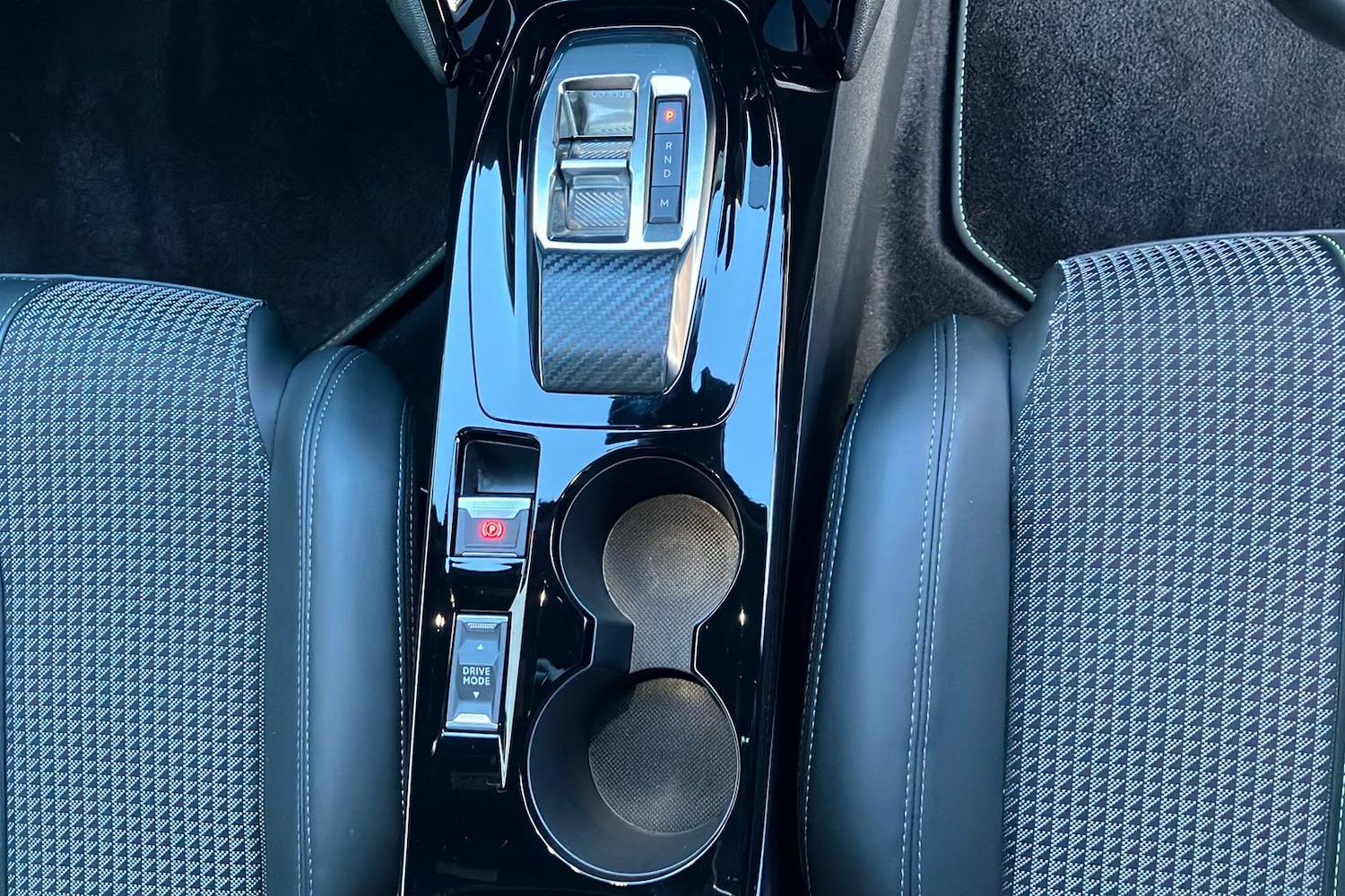 Used Peugeot 2008 2023 for sale - 76932077: Photo 26