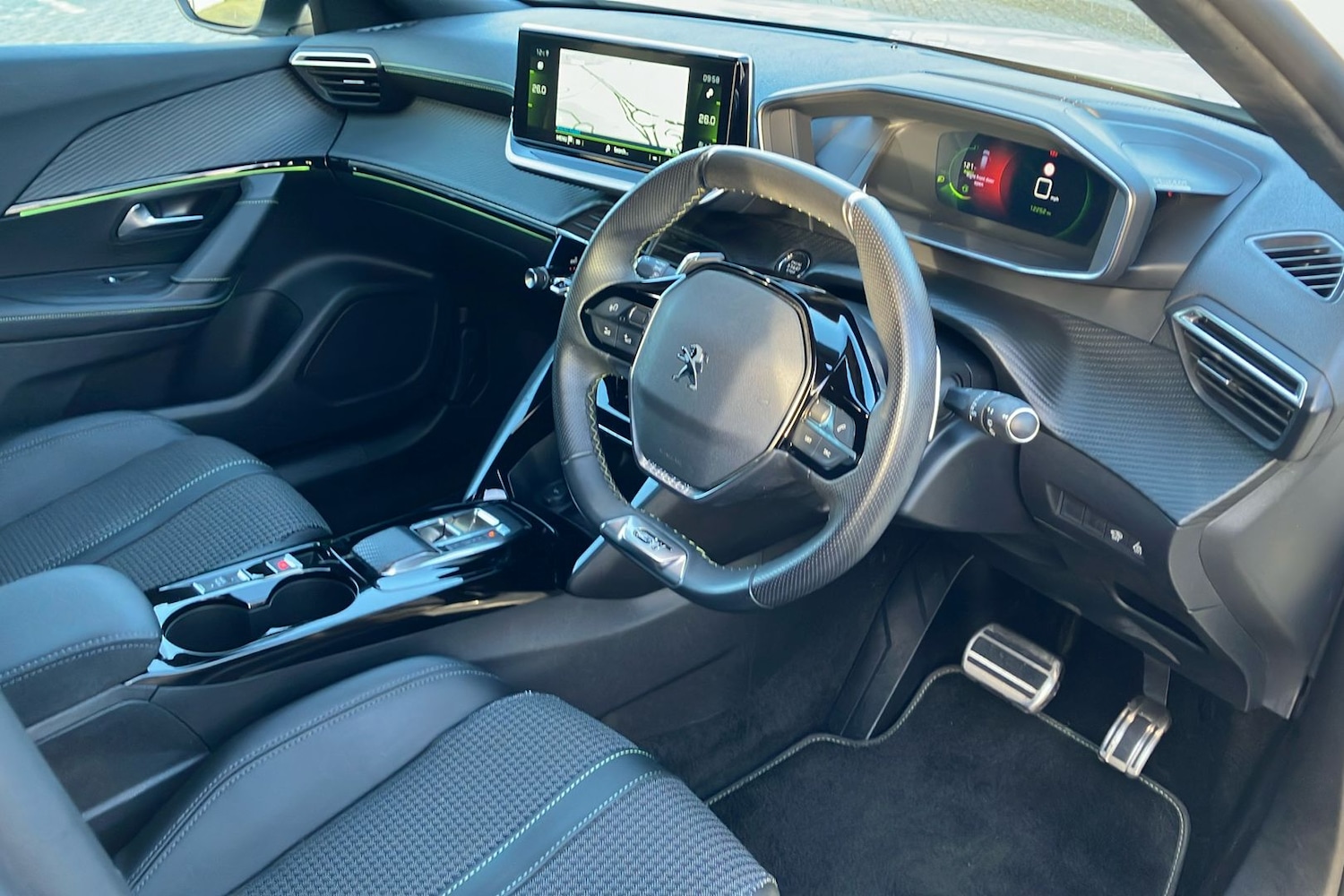 Used Peugeot 2008 2023 for sale - 76932077: Photo 41