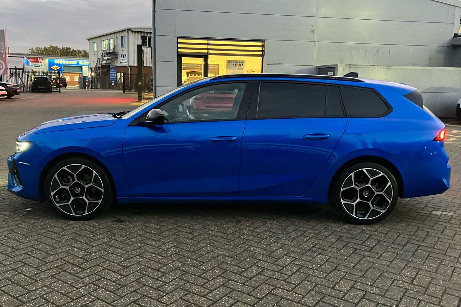 Used Vauxhall Astra for sale - 78201799: Photo 54