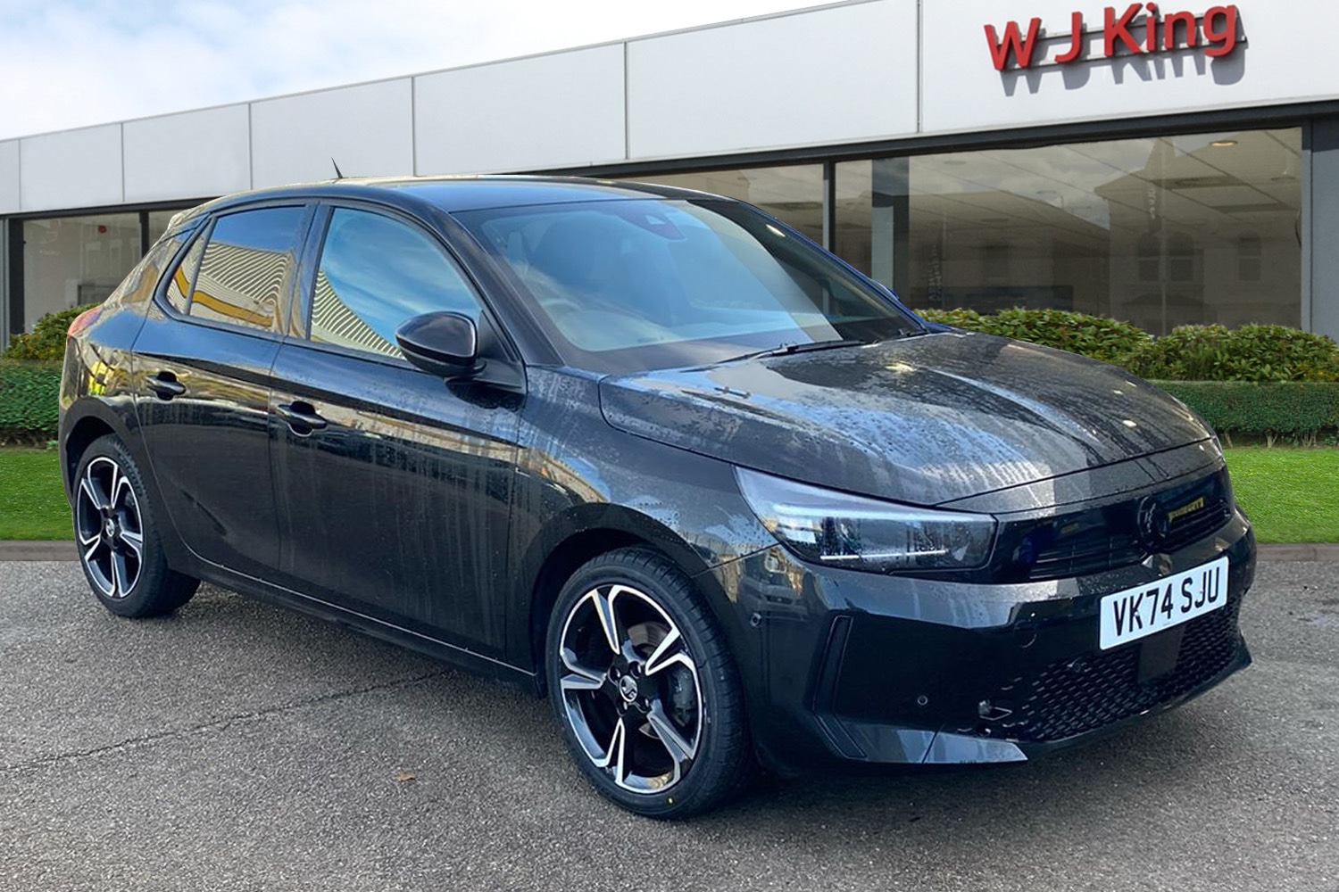 Used Vauxhall Corsa 2024 for sale - 76950975: Photo 1