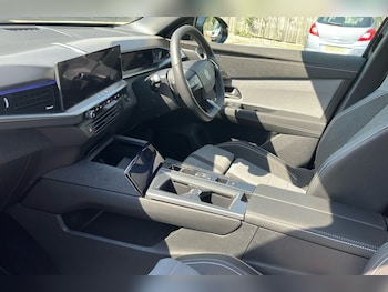 Used Vauxhall Grandland 2024 for sale - 78488655: Photo