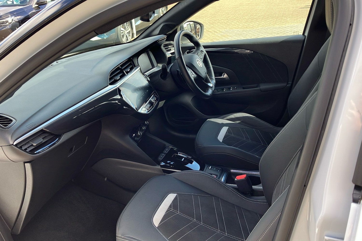 Used Vauxhall Corsa 2023 for sale - 78054120: Photo 3