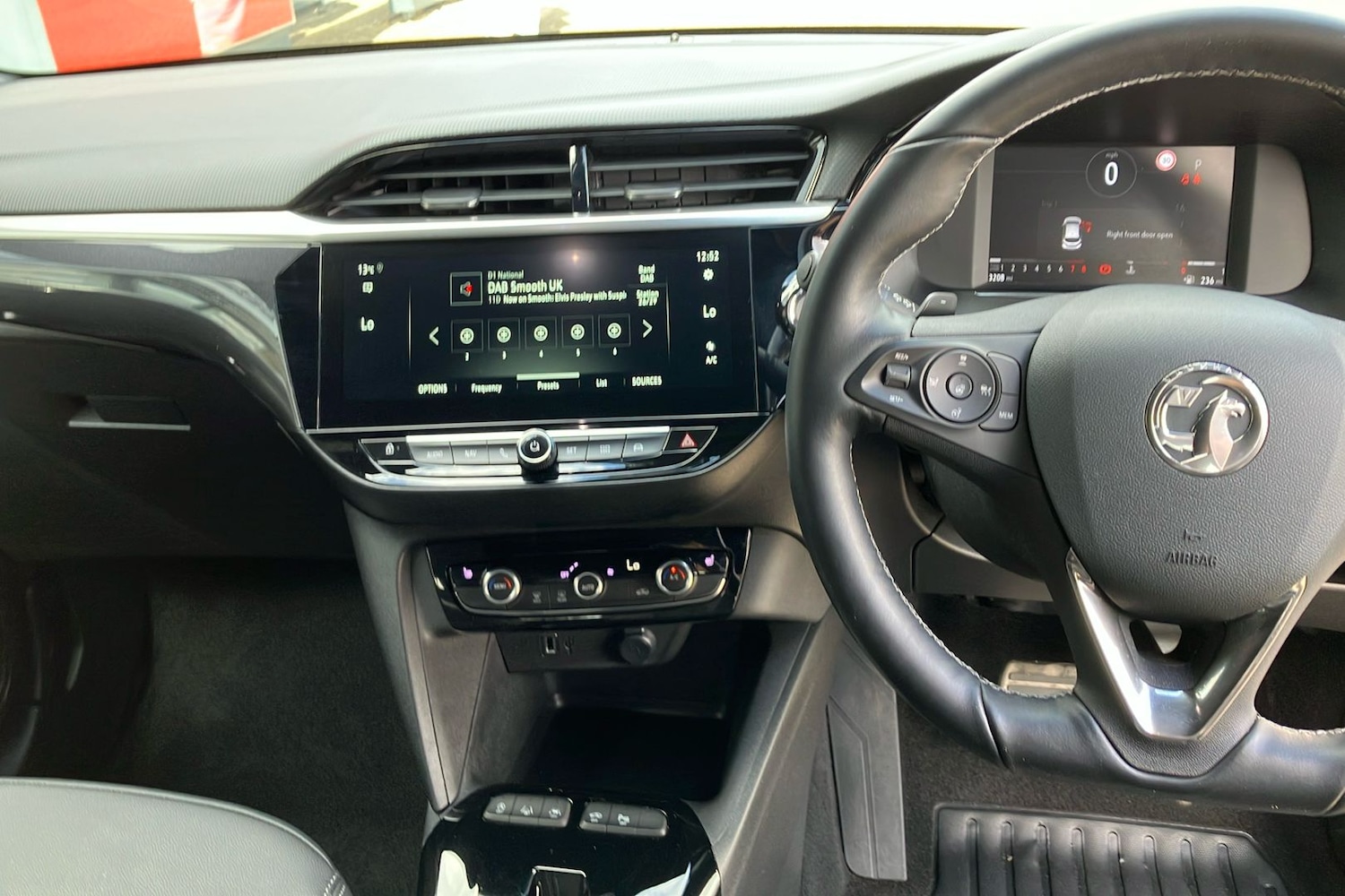 Used Vauxhall Corsa 2023 for sale - 78054120: Photo 32