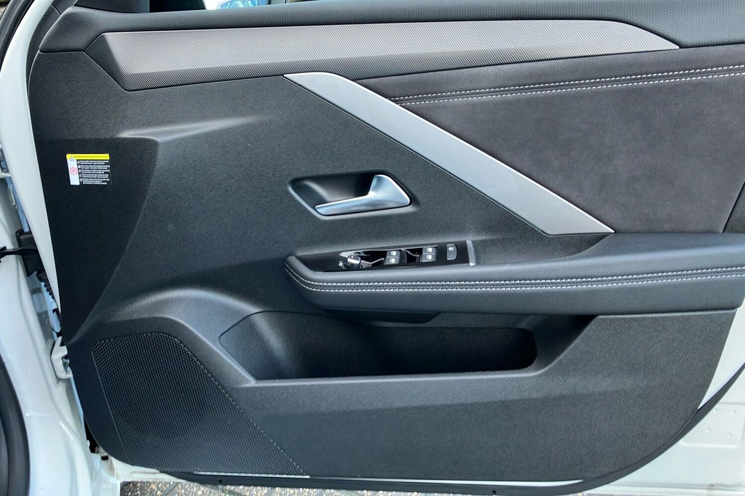 Used Vauxhall Astra for sale - 77572616: Photo 42