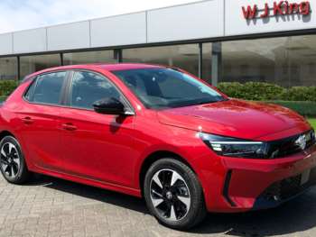 2025 - 50kwh Design Hatchback 5dr Electric Auto 136 Ps