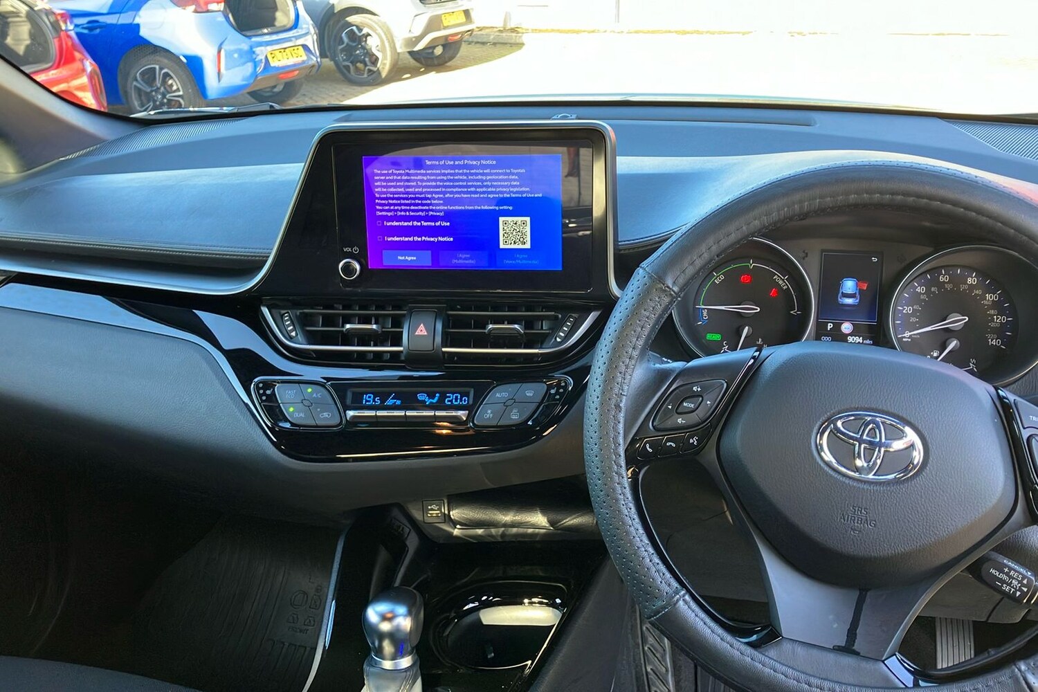 Used Toyota C-HR 2023 for sale - 76588110: Photo 32