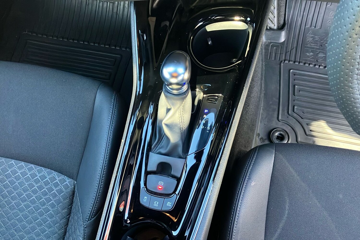 Used Toyota C-HR 2023 for sale - 76588110: Photo 38