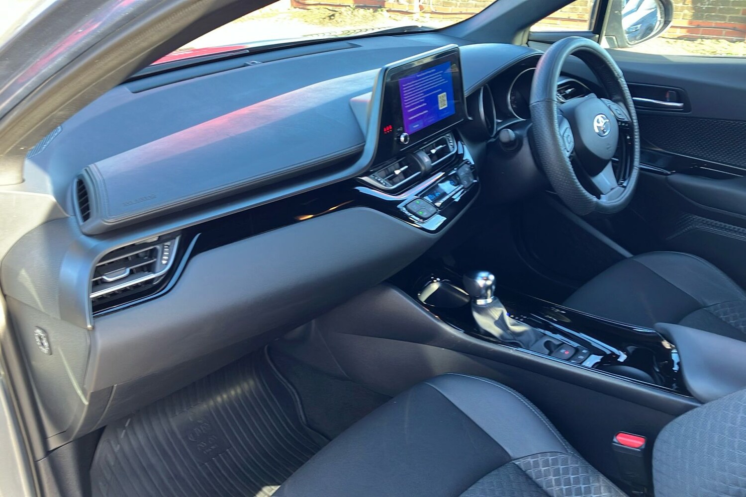 Used Toyota C-HR 2023 for sale - 76588110: Photo 47