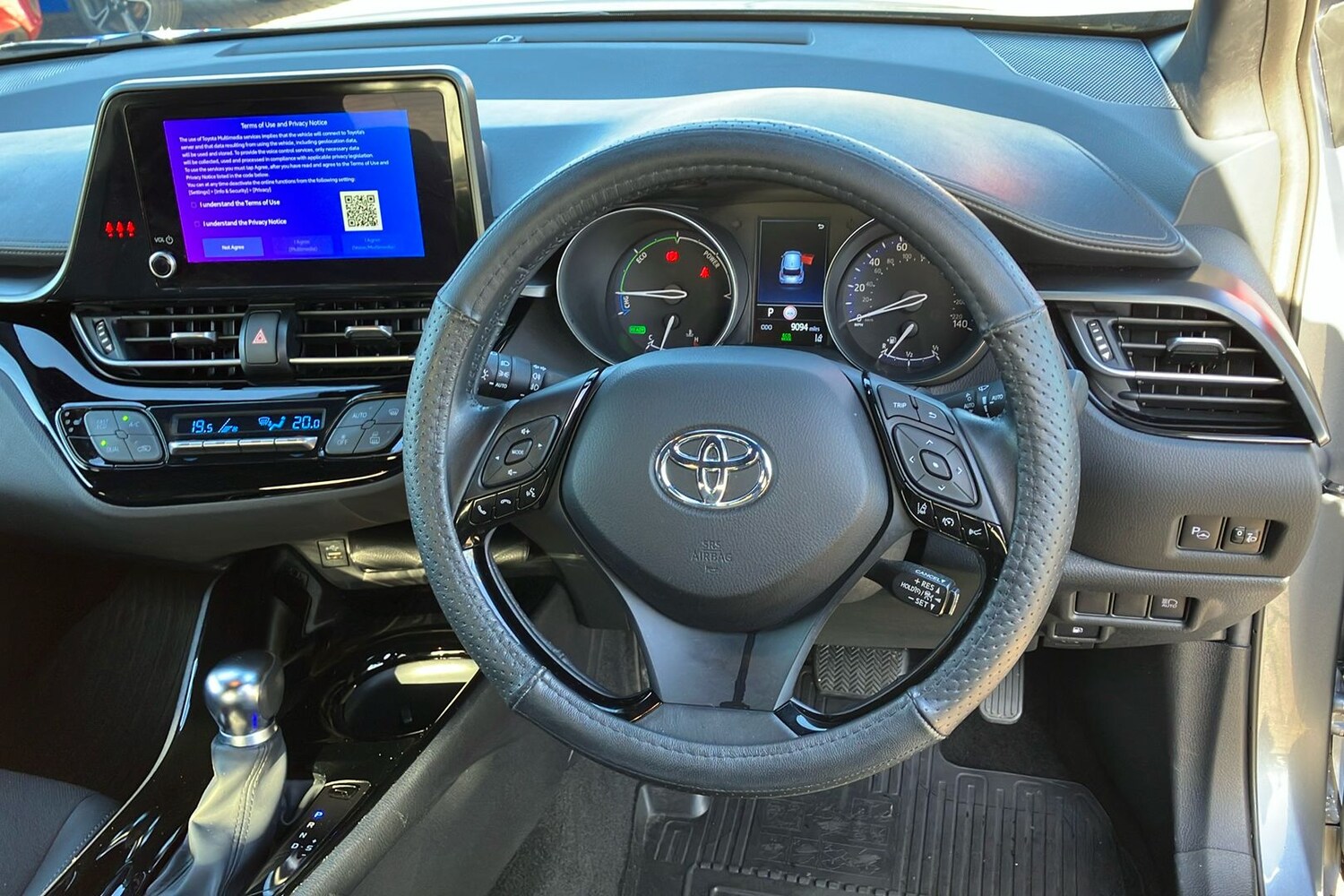 Used Toyota C-HR 2023 for sale - 76588110: Photo 50