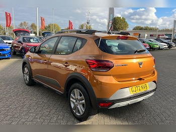 Used Dacia Sandero Stepway 2022 for sale - 76305024: Photo 2